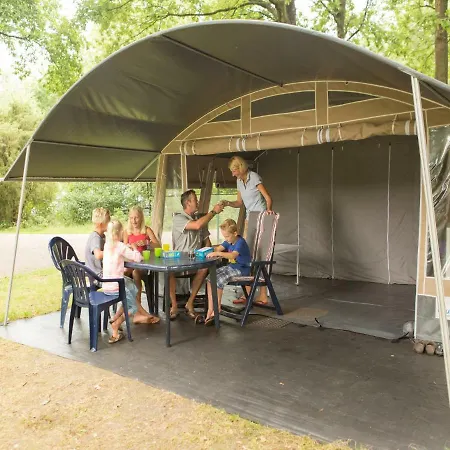 Glamping Country Camp Nommerlayen Nommern