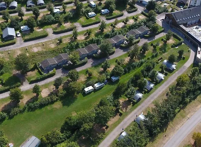 Tente de luxe Country Camp Nommerlayen 4*