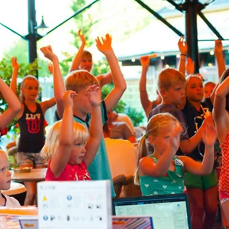 Country Camp Nommerlayen 4*