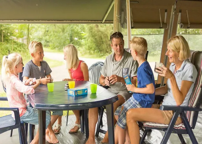 Country Camp Nommerlayen 4*